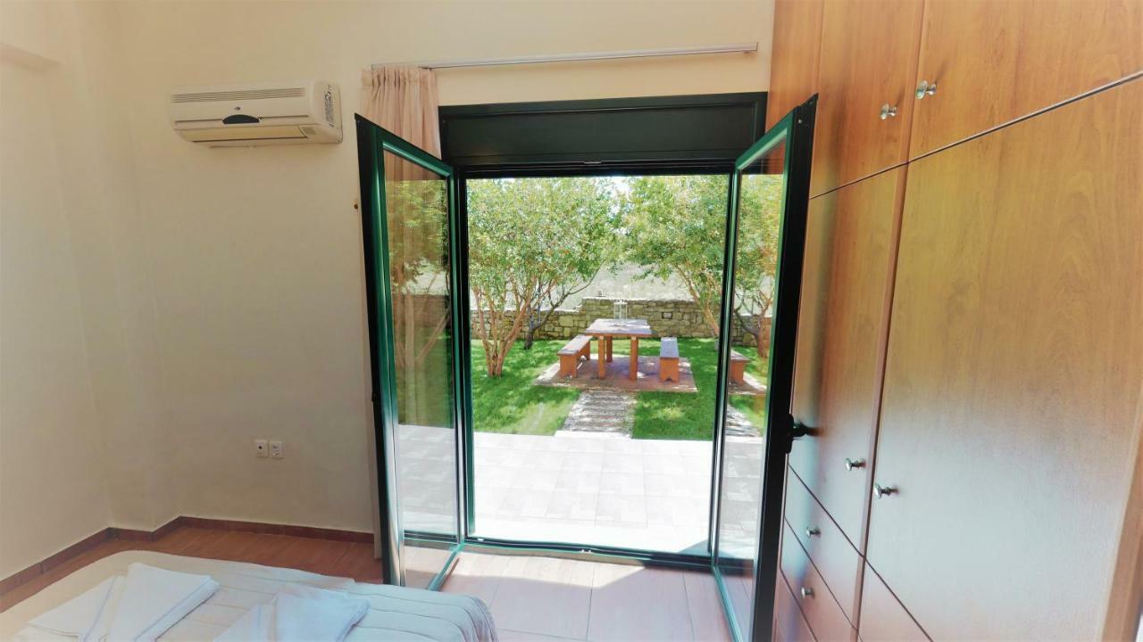 Asprouliánoi Villa Eleni מראה חיצוני תמונה