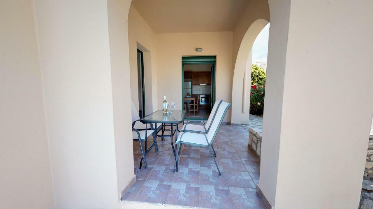 Asprouliánoi Villa Eleni מראה חיצוני תמונה