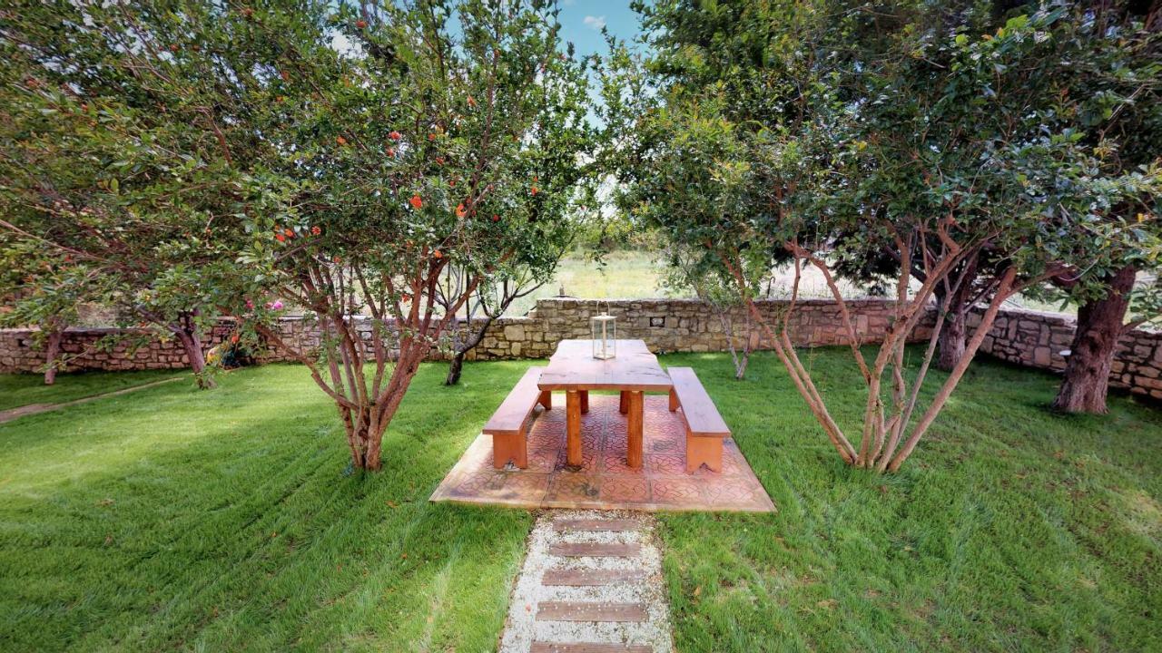 Asprouliánoi Villa Eleni מראה חיצוני תמונה